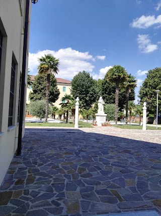 Istituto Salesiano Manfredini