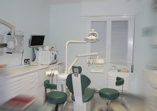 CB DENTAL srl - Dentisti a Rozzano