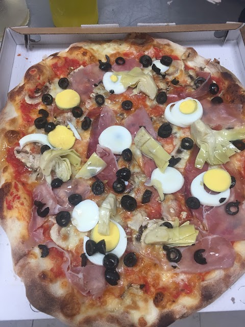 Pizzeria LA TANA DEL GUSTO