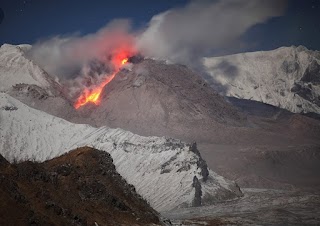 EXCURSION ETNA JEEP e TREKKING from Linguaglossa, Giardini Naxos ,Giarre, Riposto ,Mascali, Taormina , Siracusa , Palermo - Minibus navetta per le piste da sci Etna nord- escursioni guidate sull'Etna -