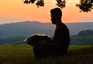 Raffaello Cavaggioni. Musicista, insegnante handpan.