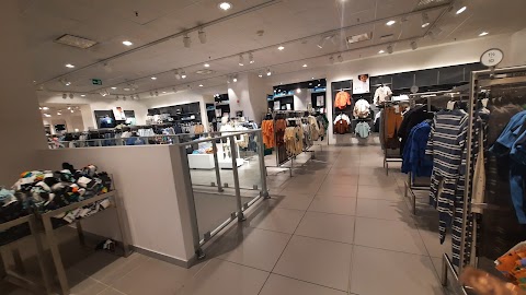 H&M