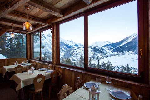 MAISON BLANCHE ski restaurant