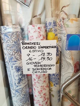 Bandieri Tessuti e Biancheria