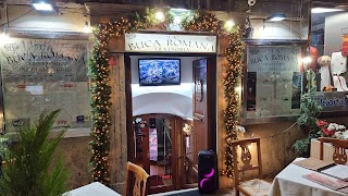 "La" Buca Romana