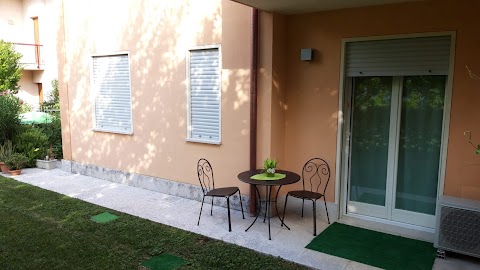 Nuova casa al lago con piscina