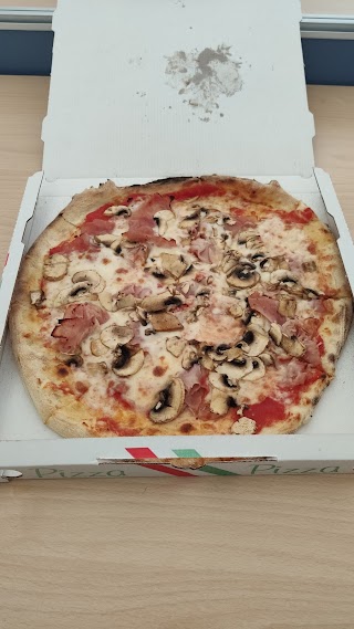 Pizza Al Volo Di Gioco Massimiliano