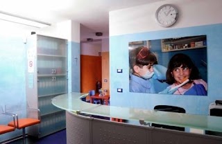 Studio Dentistico Dott. Alessandro Spadoni & C. sas