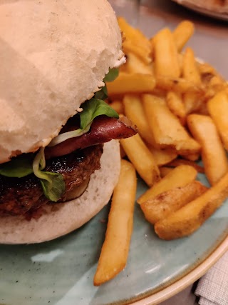 Pota Mountain Burger