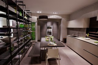 RealMobili - Cucine Modulnova Napoli - Armadi Caccaro Napoli - Saba Divani Napoli