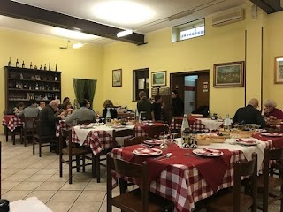 trattoria dell'amicizia, osteria, ristorante locale, tradizionale, cibo italiano.