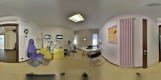 Clinica Vigardolo (Odontoiatria-Oculistica) Oliver Dott. Alejandro e Laura Dott.ssa Rodriguez