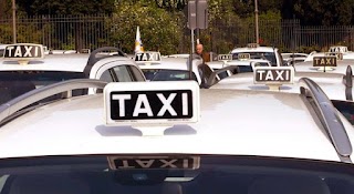 Servizio Taxi (si accettano carte di credito)