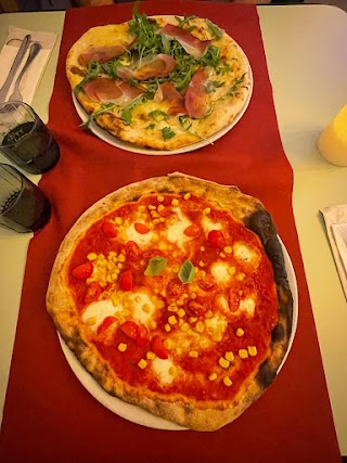 Pizzeria gluten free Regina Margherita