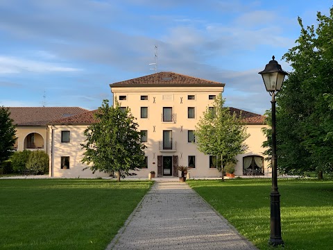 Hotel Villa Carpini