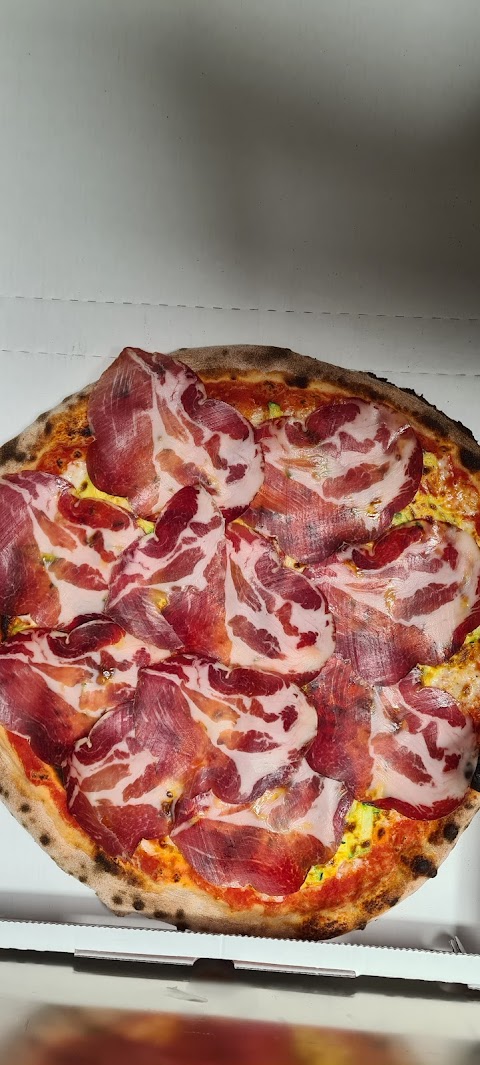 PIZZA PAZZA da Silvia a Gratacasolo