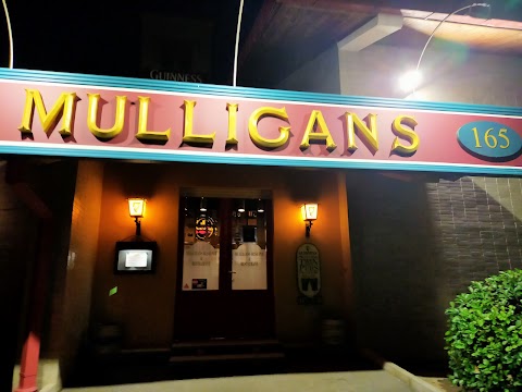 Mulligans Irish Pub & Restaurant