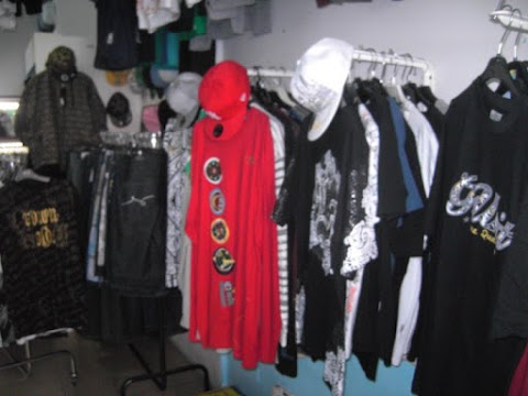 Afroboutique di Okenwa Vicenza