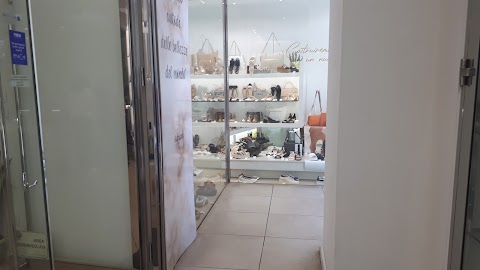 FRAU store Palermo