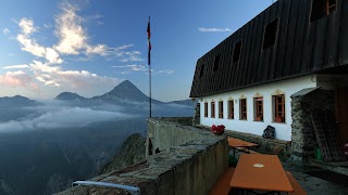 Rifugio Monzino