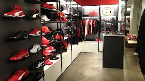 Ferrari Store Fiumicino APT Area E