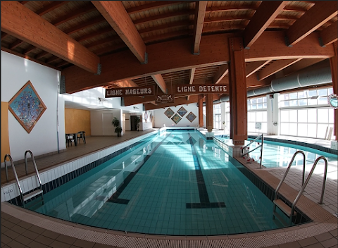 PISCINE et PATINOIRE du Parc de loisirs des Glières VAL CENIS