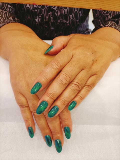 Fabiola's Nails & Beauty