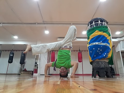 Herança Colonial Capoeira Roma