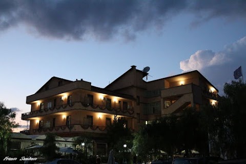 Albergo Hotel Castel Miralago