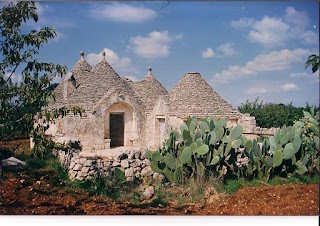 Agenzia Dei Trulli di Dragone Gabriella - Vendita trulli, ville e appartamenti