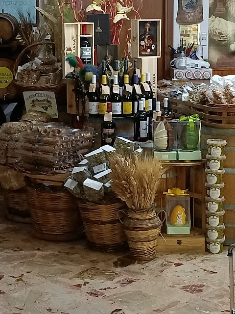 ENOTECA CANTINE EUROPA - Vino, olio di oliva e prodotti tipici locali