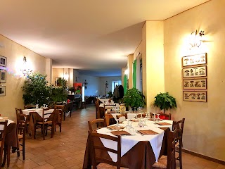 Ristorante pizzeria La Foresteria (anche camere)