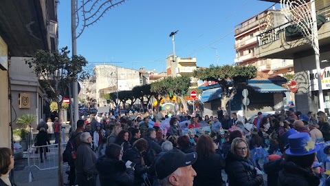 Piazza Dante Parco Giochi