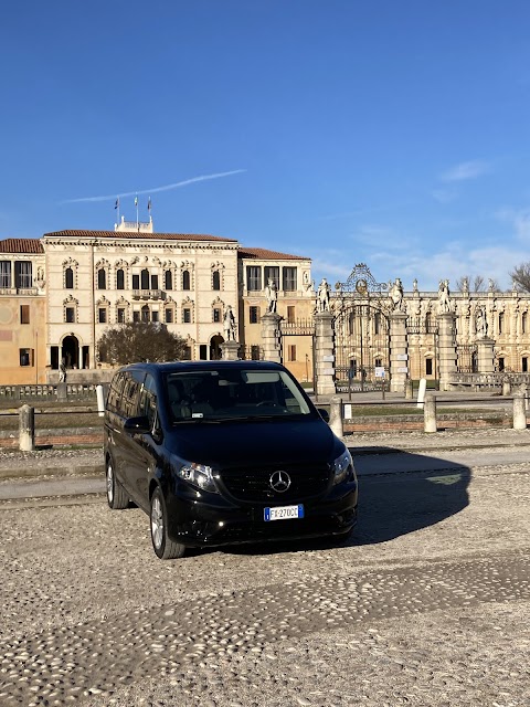 NCC VERONA Alberto Zerbinato NCC AUTISTA CONDUCENTE L'ALTRO TAXI