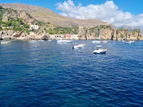 Sandokan Escursioni in barca - Boat Excursions