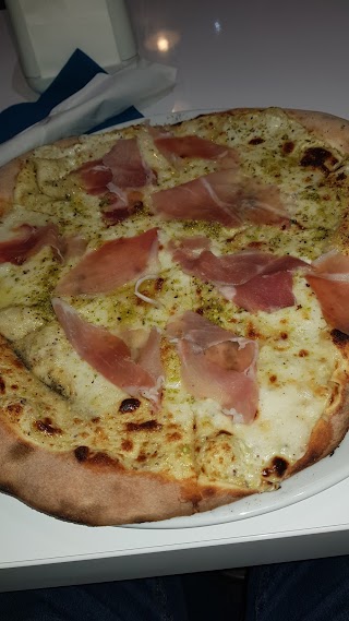 Pianeta Pizza di Caltabiano Mattia