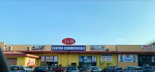 Centro Commerciale J & M