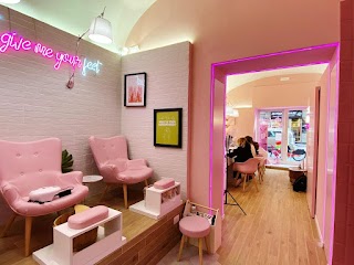 NAIL EASY / Nail Bar, Cocktails and more