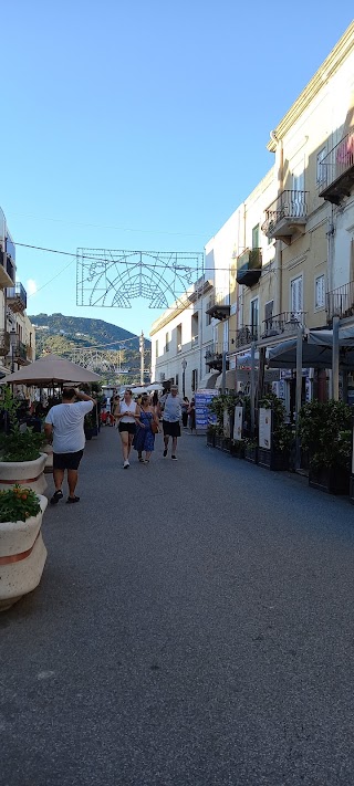 Hotel Poseidon Lipari Di Basile Salvatore & C. Sas