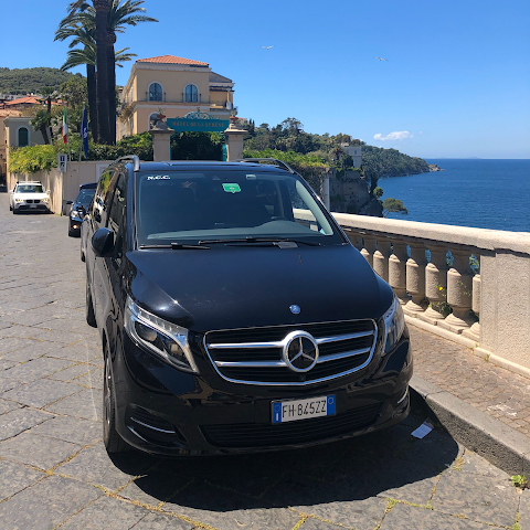 Iaccarino Sorrento Limousine Service - Private tours Amalfi Coast, Pompeii & Naples