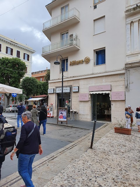 Bar Italia ( Coffee, Caffè, Espresso, Aperitivo, Gelato Artigianale Sisal Ricariche )