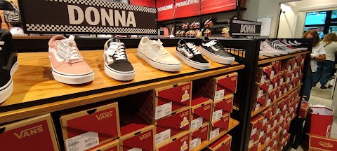 VANS Outlet Castel Guelfo