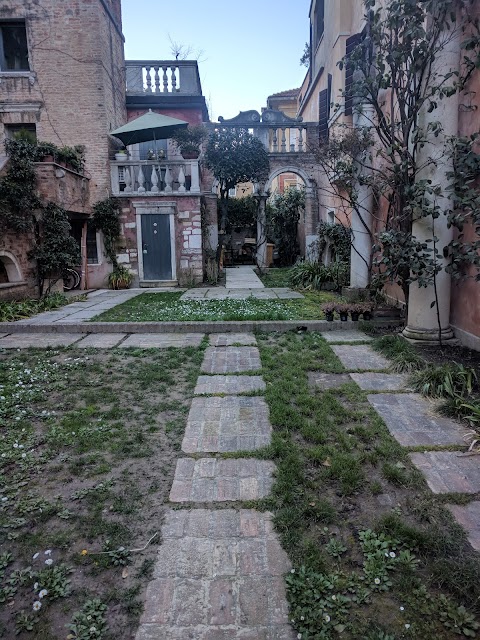 19 Borgo Cavour