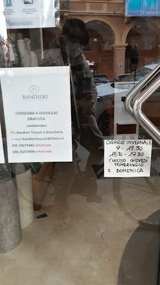 Bandieri Tessuti e Biancheria