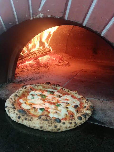 PIZZERIA E FOCACCERIA CRISCITO