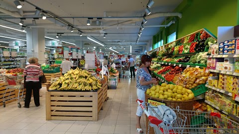 Hipermarket SPAR