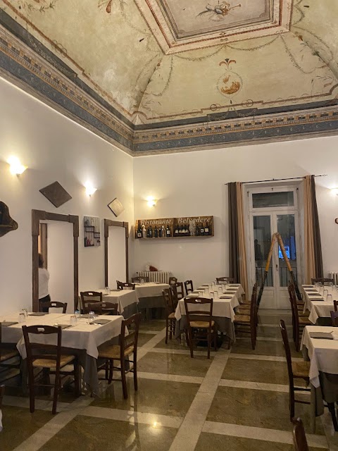 Ristorante Pizzeria Lounge Bar Belvedere - Locorotondo (Bari) -