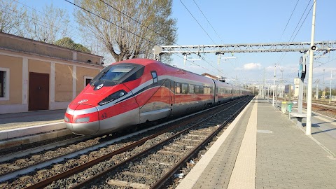 Stazione ferroviaria di Peschiera del Garda