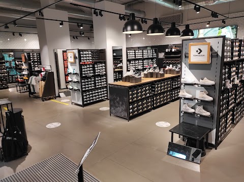 Converse Factory Store