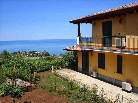 Casa Maenza Residence